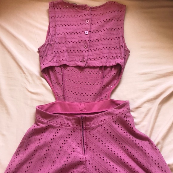 Above knee dress - Picture 2 of 4